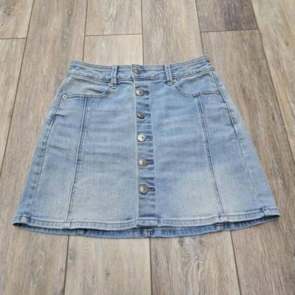 American Eagle Outfitters High Rise Light Blue Wash Stretch Jean Mini Skirt sz 2 - Picture 1 of 14